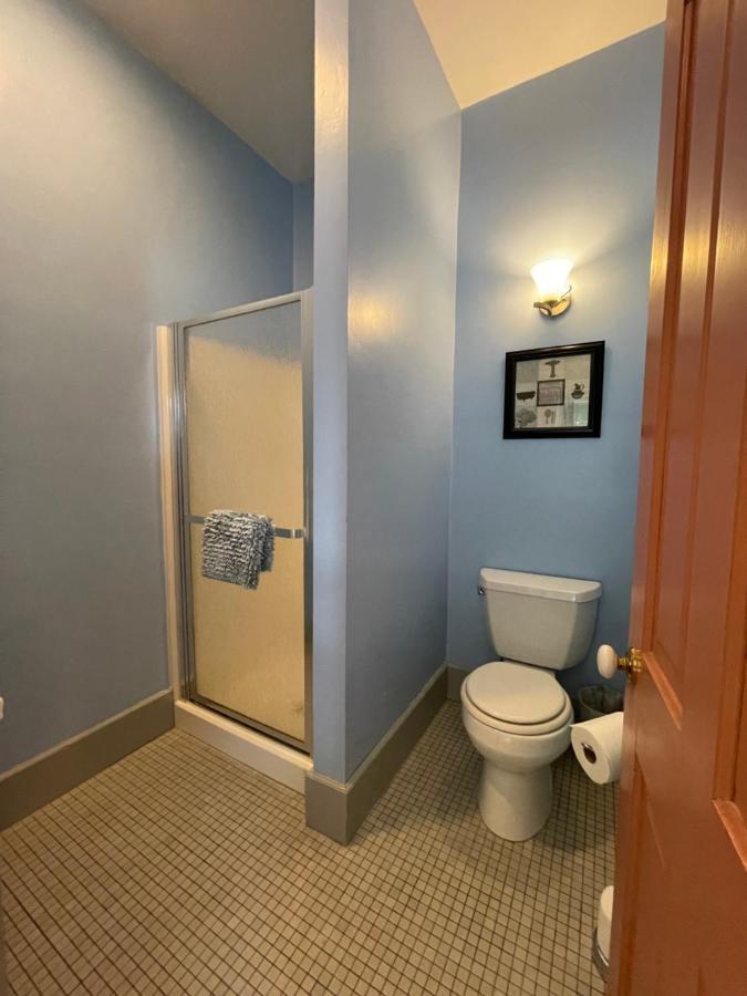 ווינונה Carriage House Bed & Breakfast מראה חיצוני תמונה