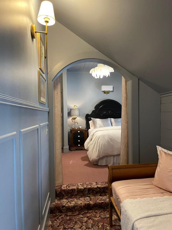 ווינונה Carriage House Bed & Breakfast מראה חיצוני תמונה