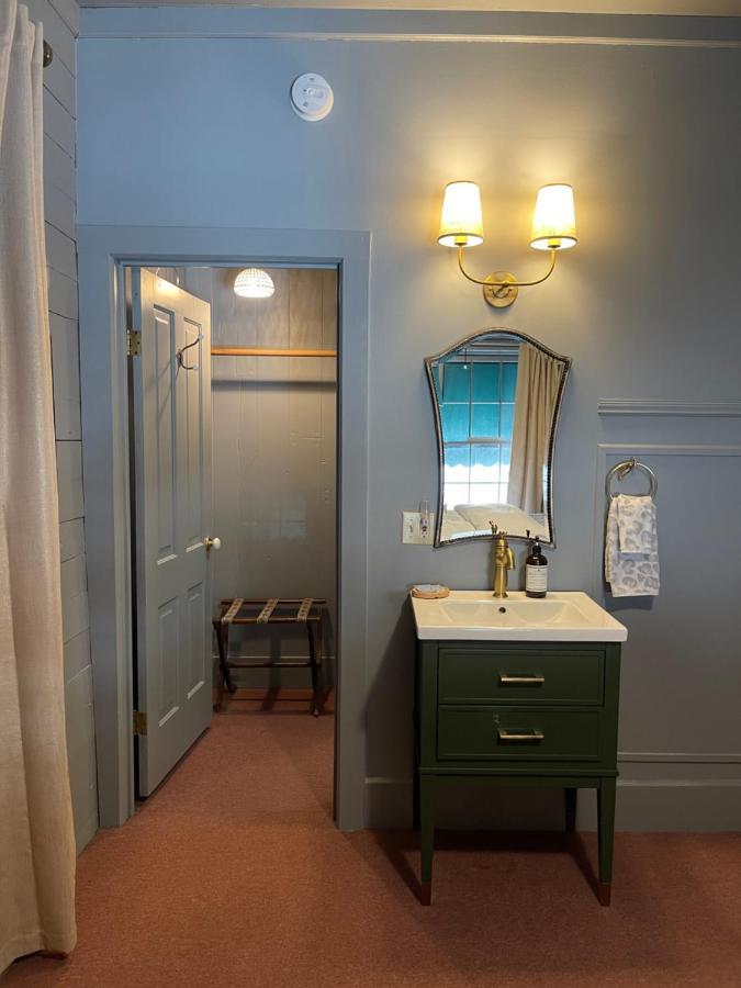 ווינונה Carriage House Bed & Breakfast מראה חיצוני תמונה