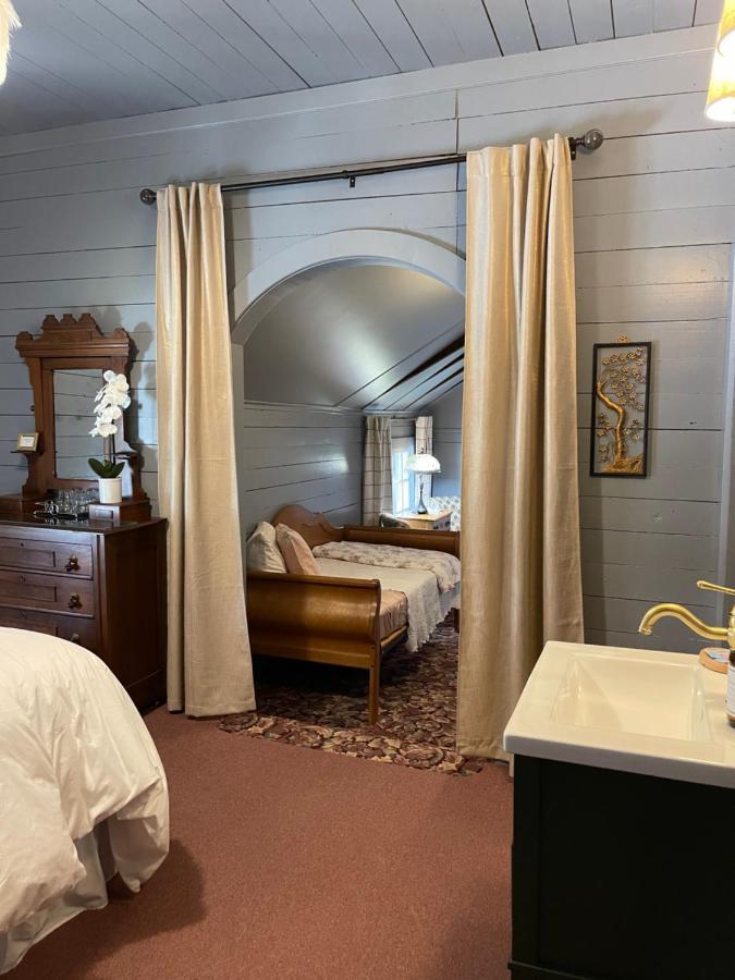 ווינונה Carriage House Bed & Breakfast מראה חיצוני תמונה