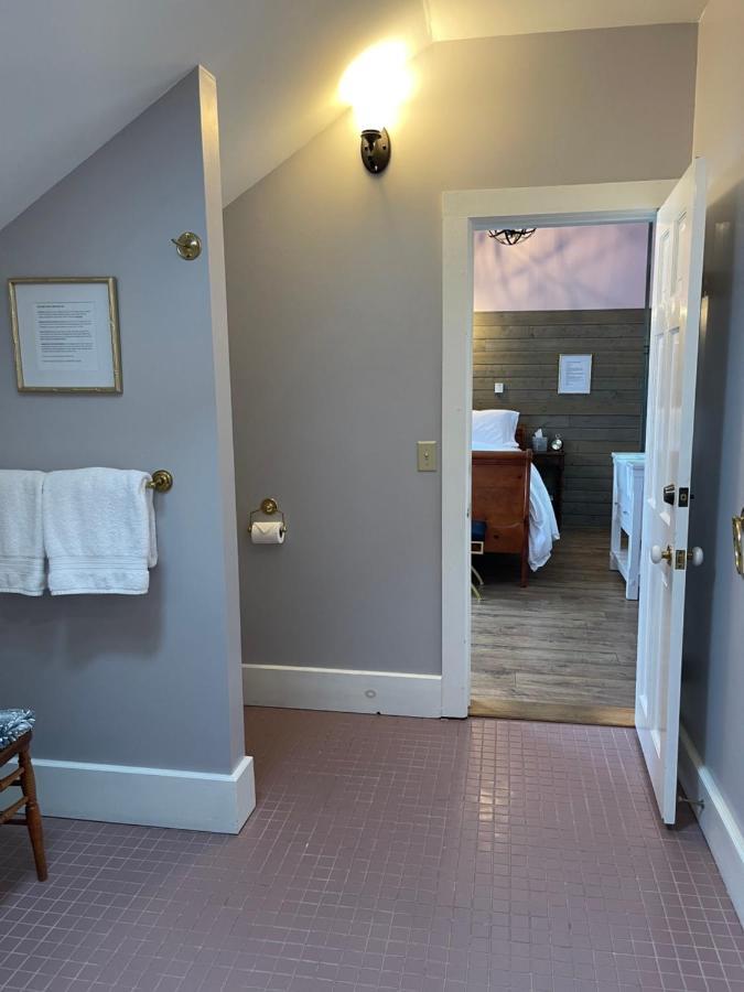 ווינונה Carriage House Bed & Breakfast מראה חיצוני תמונה