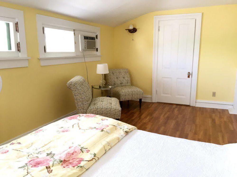ווינונה Carriage House Bed & Breakfast מראה חיצוני תמונה