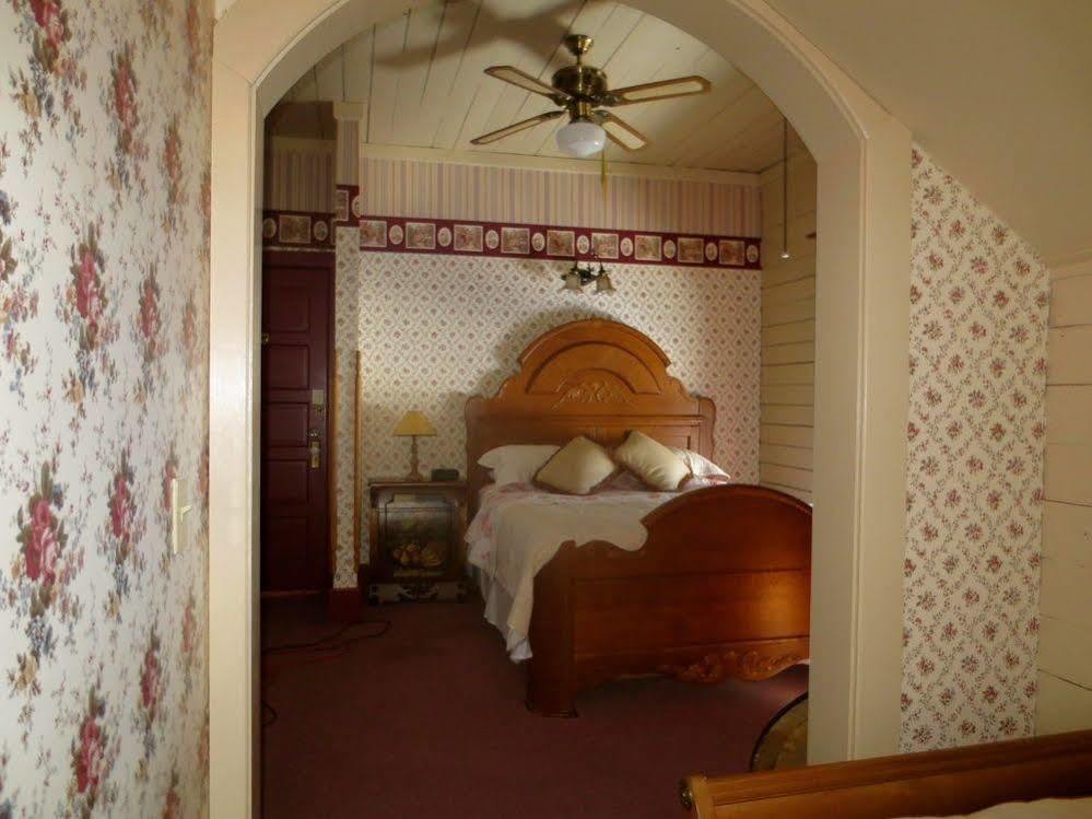 ווינונה Carriage House Bed & Breakfast מראה חיצוני תמונה