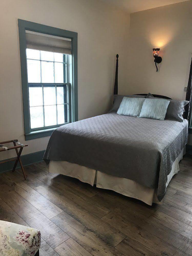 ווינונה Carriage House Bed & Breakfast מראה חיצוני תמונה